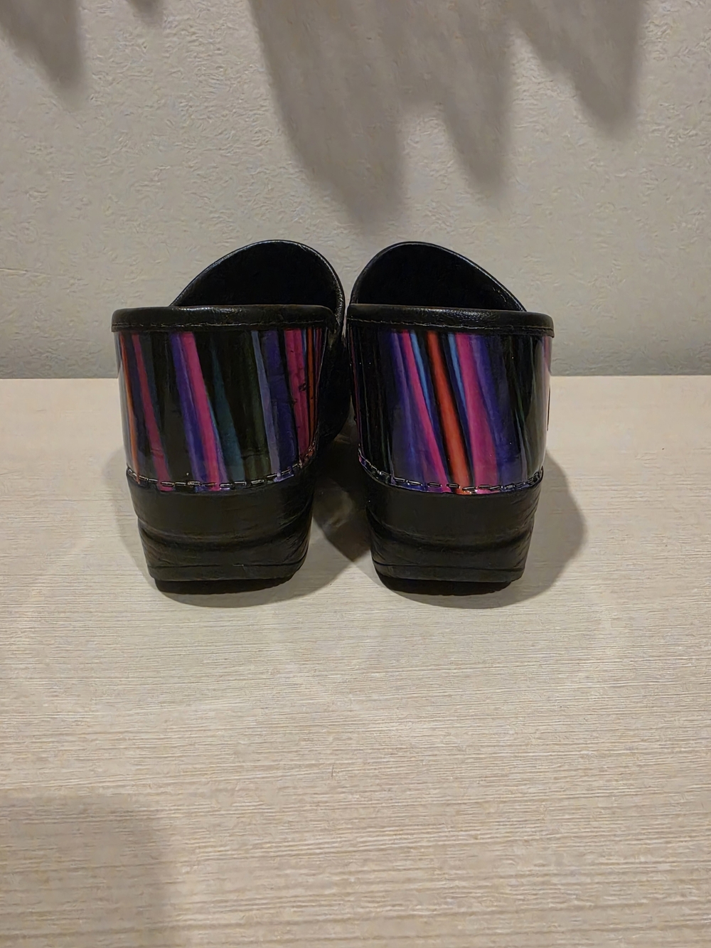 Dansko Professional Clogs 38 Multicolor Stripe Patent Leather Comfort Shoes - Picture 3 of 9